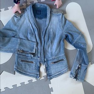 Jean jacket studded